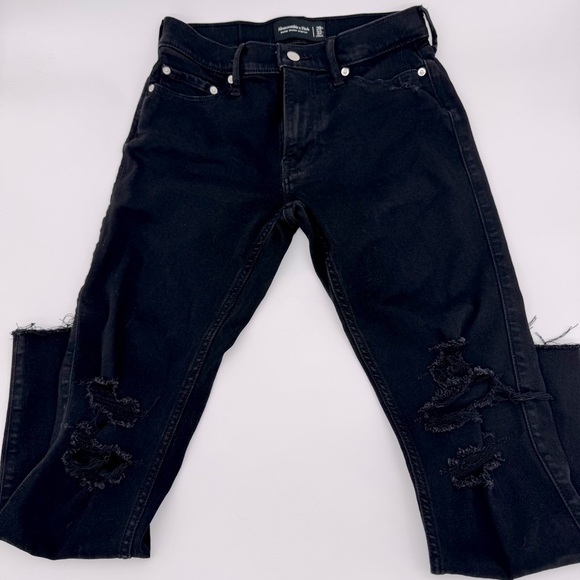 Abercrombie & Fitch Men’s Black Super Skinny Jeans 29x32 Distressed Raw Hem - Picture 1 of 10